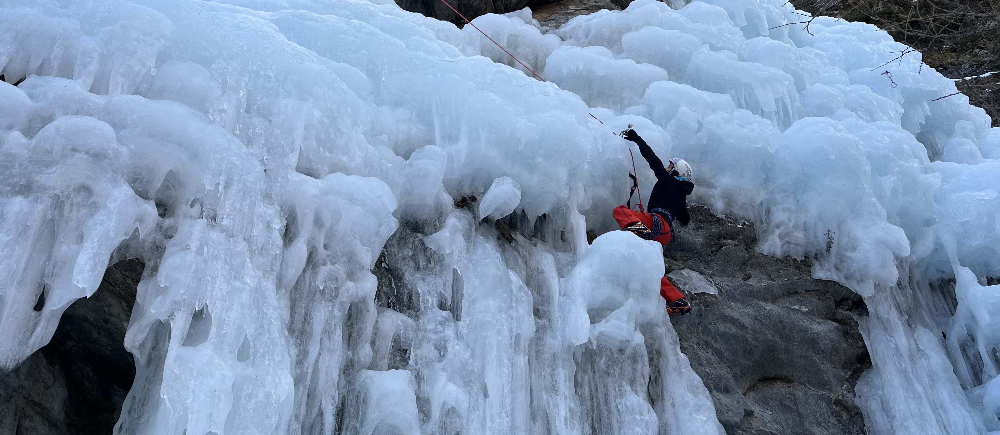 Stage di arrampicata su cascata a Briancon